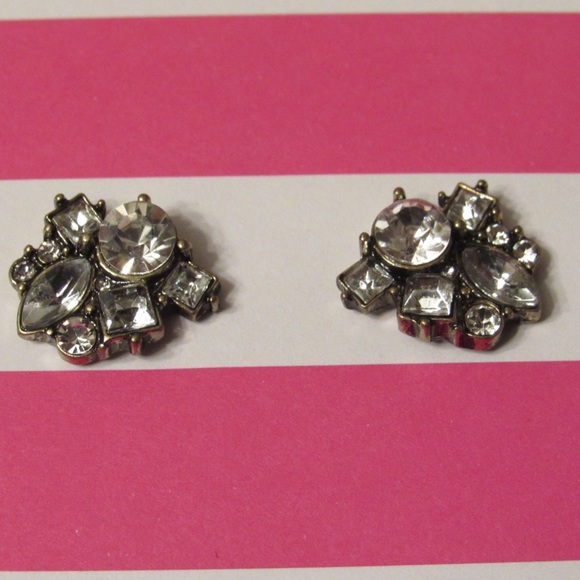 SUGARFIX Jewelry - Crystal stud earrings